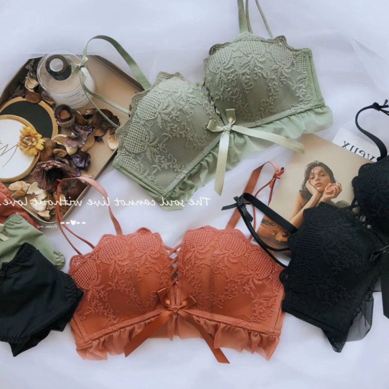 Áo ngực tạo khe thêu ren không gọng không để lại dấu thoải mái thời trang dành cho bạn nữ | BigBuy360 - bigbuy360.vn