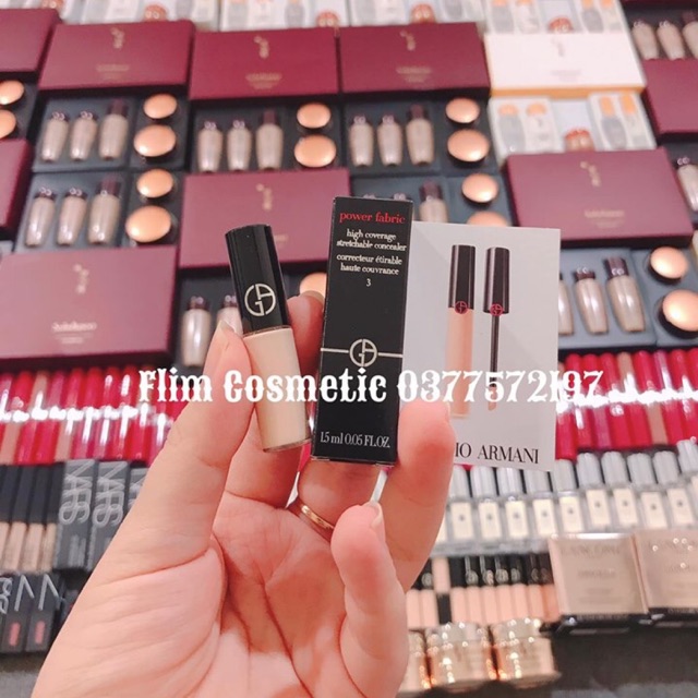 Che khuyết điểm Giorgio armani