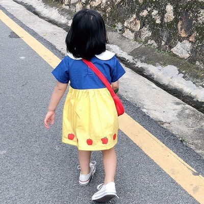 Đầm công chúa Bạch Tuyết dành cho bé gái