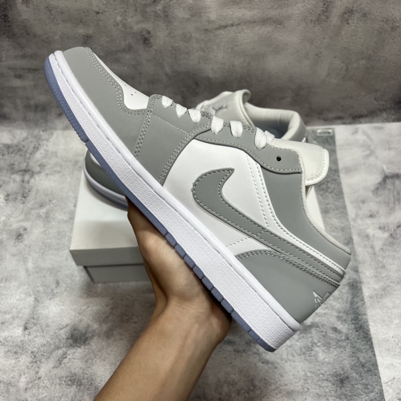 [KELLY SNEAKERS] Giày Thể Thao Sneaker Jordan 1 Cổ Thấp Phối Màu “Wolf Grey” Cao Cấp (Ảnh Thật + Hàng Sẵn)