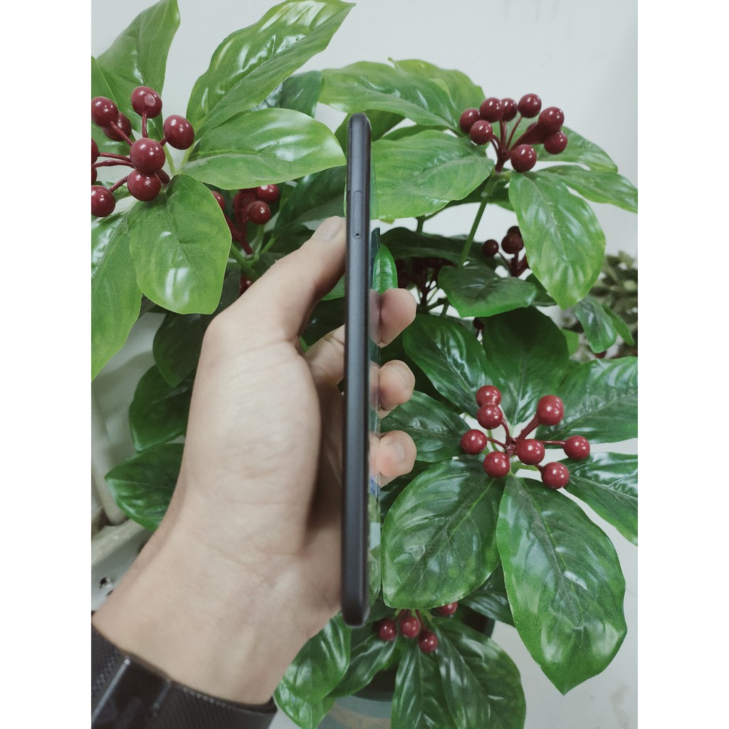 Google pixel 2XL,Ram 4gb/64G,Chip S835,QHD 6.0’’