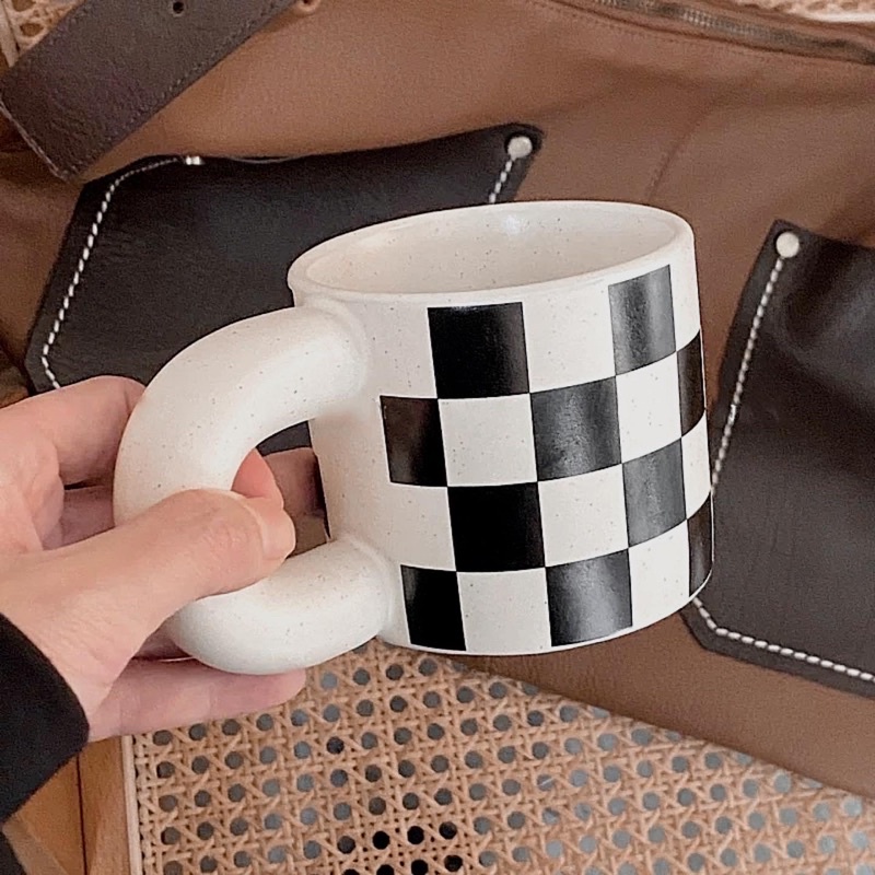 Ly Sứ Caro Trắng Đen Có Quai - LY1175