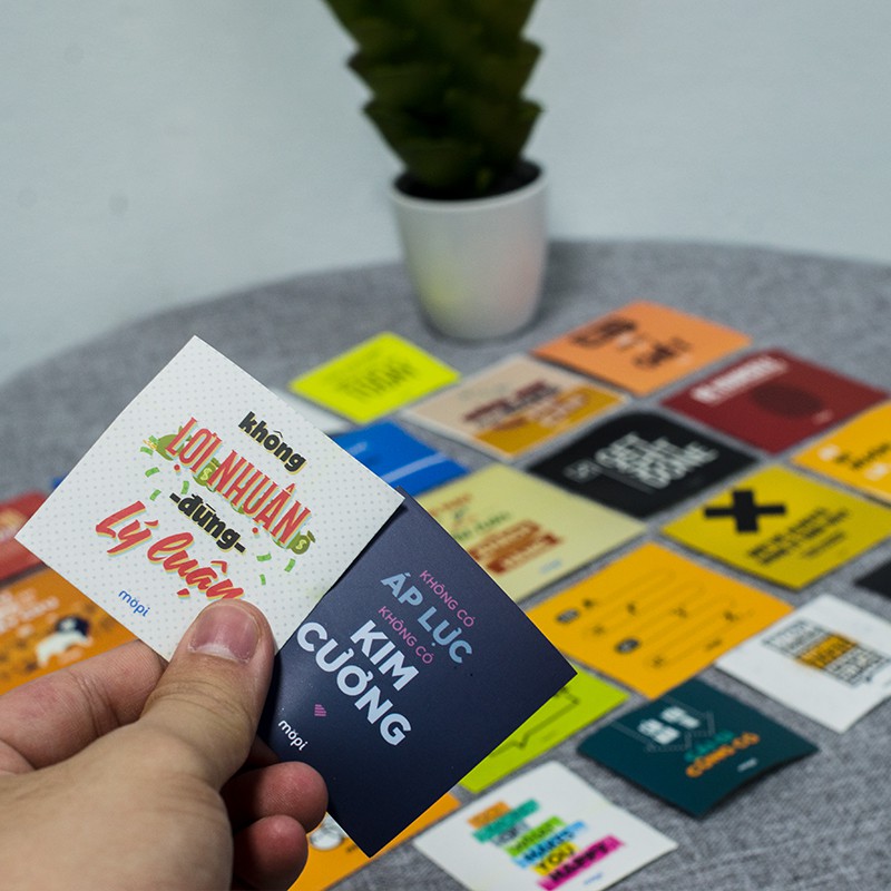 Bộ Sticker Câu Nói Động Lực Văn Phòng Mopi - Thiết Kế Theo Mẫu Tranh Treo Tường Mopi - 20 Mẫu Ngẫu Nhiên