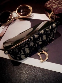 Ốp điện thoại iphone Dior