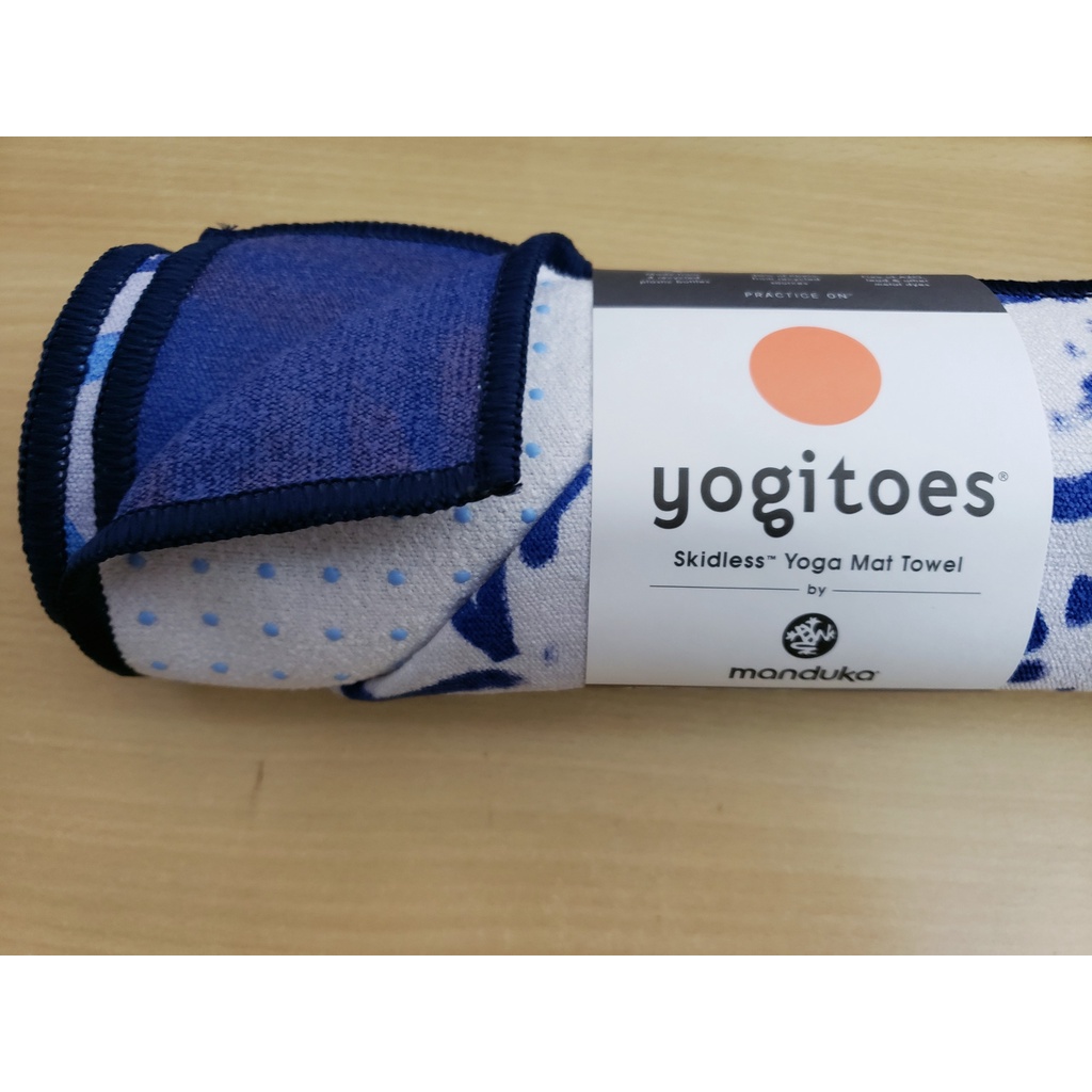 Khăn Trải Thảm Tập Yoga Cao Cấp Manduka Mỹ, Siêu Bám, Chất Liệu Microfiber Tái Chế, Thiết Kế Độc Quyền, Họa Tiết Độc Đáo