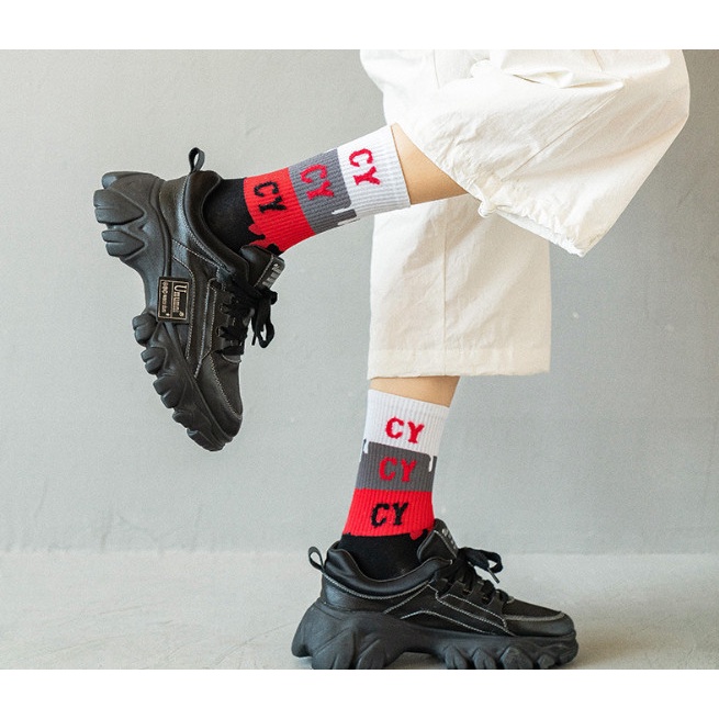 Vớ Tất cao cổ Nam Nữ chữ CY phong cách trẻ trung và năng động.