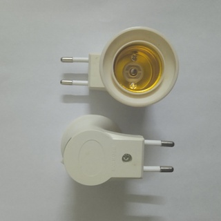 Đui bóng đèn led xoáy E27 có công tắc an toàn và cắm mọi ổ 2 chân