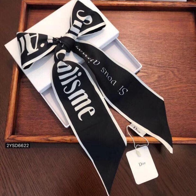 Khăn hiệu bản nhỏ