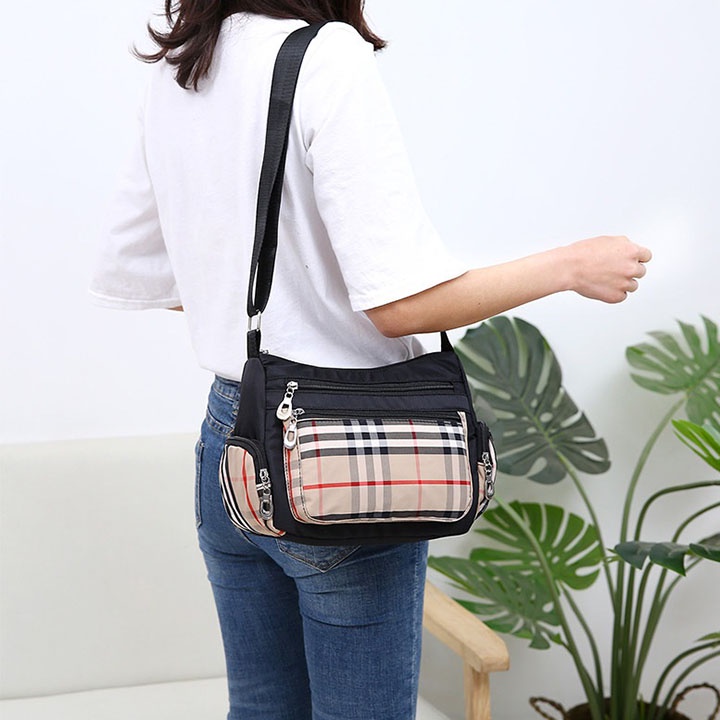 Túi Đeo Chéo Họa Tiết Kẻ caro Hàng Quảng Châu loại 1, vải dù chống thấm nước cao cấp size 27cm TUI-69