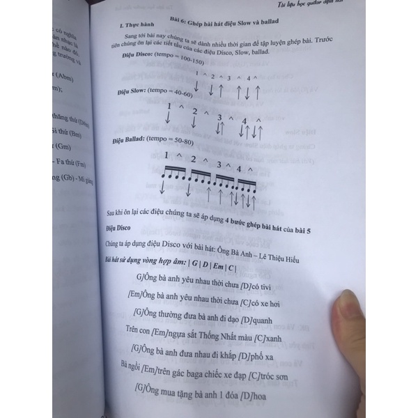 Tài liệu học guitar đệm hát. Guitar isaac biên soạn. 16 bài học guitar đệm hát cơ bản.
