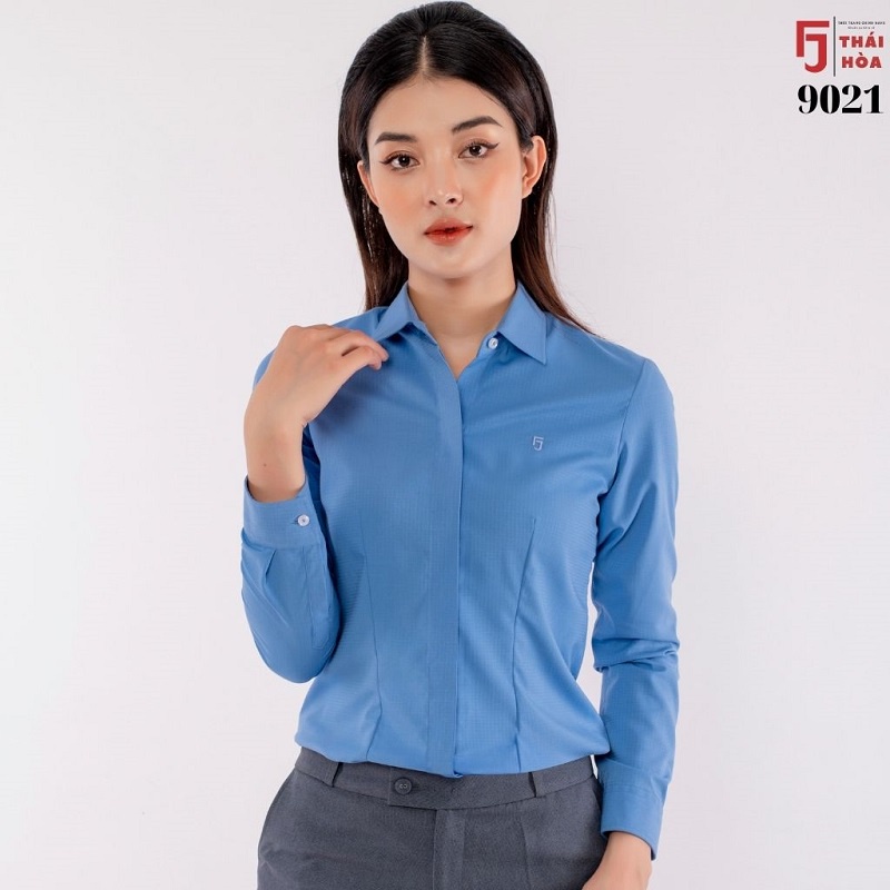 Áo sơ mi nữ cao cấp công sở dài tay màu xanh lam đậm vải sợi tre thai hoa 9021-05-02