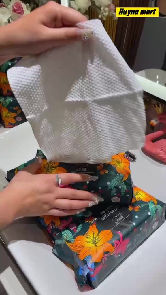 Khăn mặt khô Cotton Tissues dùng lau khô, lau ướt - Giấy lau mặt dùng một lần gói 60 tờ 200x200mm | BigBuy360 - bigbuy360.vn