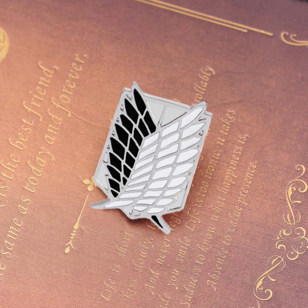 Huy Hiệu Cài Áo Hình Nhân Vật Trong Attack On Titan 2life