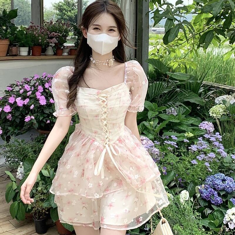 Váy hoa tiểu thư ngắn dáng xòe nhẹ nhàng