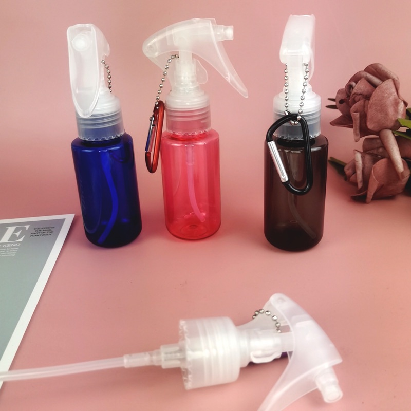Chai chiết nước hoa mini 60ml có thể tái sử dụng kèm móc khóa tiện dụng