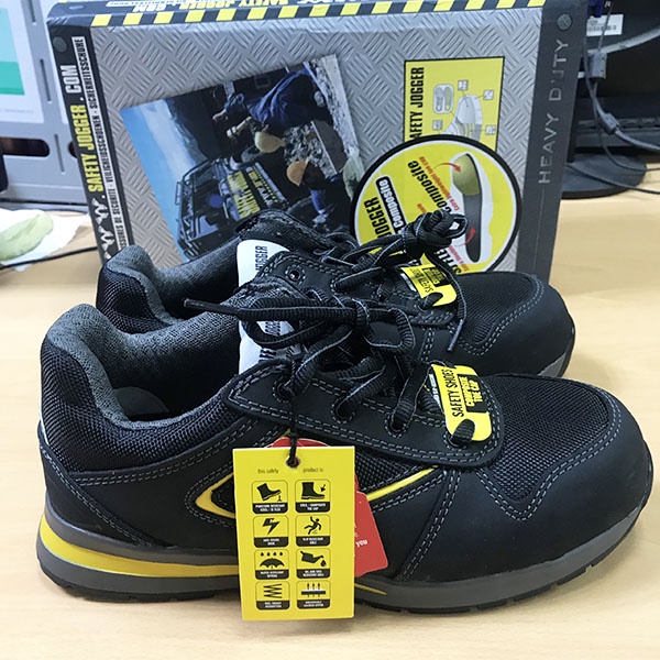 Giày bảo hộ safety jogger Turbo S3 chống trơn trượt SRC, chịu nhiệt, chống thấm nước (Màu đen) Giày bảo hộ safety jogger