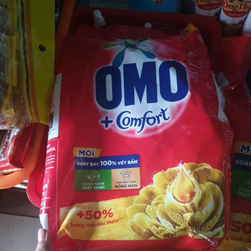 Bột giặt tay omo 2.7kg _ 5.7kg hương tinh dầu thơm