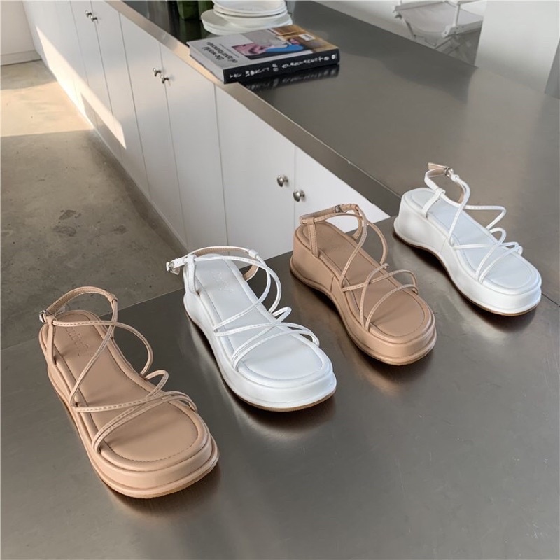 Sandal đế bánh mì quai dây chéo