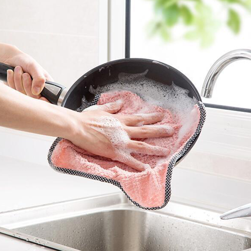Khăn lau bếp bằng vải nhung mềm mại tiện lợi