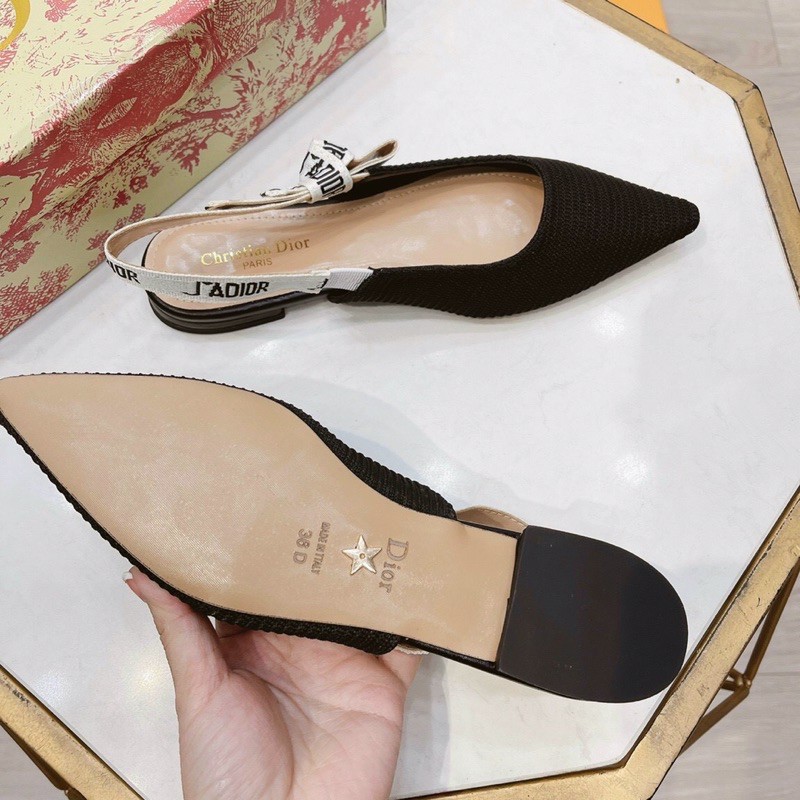 Giày bệt Sandal đế bệt bít mũi hàng hộp hoa cao cấp fullbox