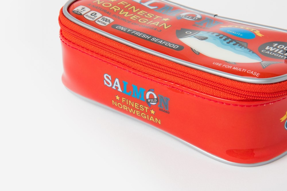 Túi Đựng Bút Viết ARTBOX Hàn Quốc Hình Cá Hộp Màu Đỏ Ngộ Nghĩnh