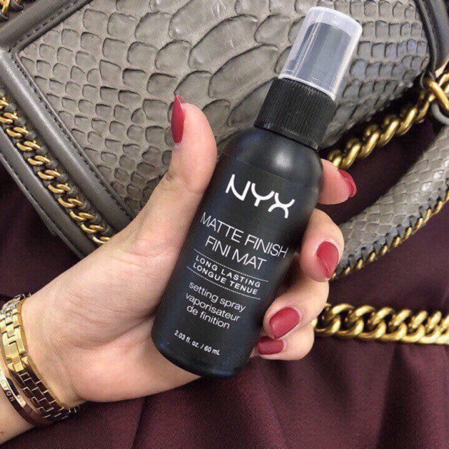 Xịt Khoá Nền Giữ Lớp Trang Điểm Nyx Long Lasting Setting Spray | BigBuy360 - bigbuy360.vn