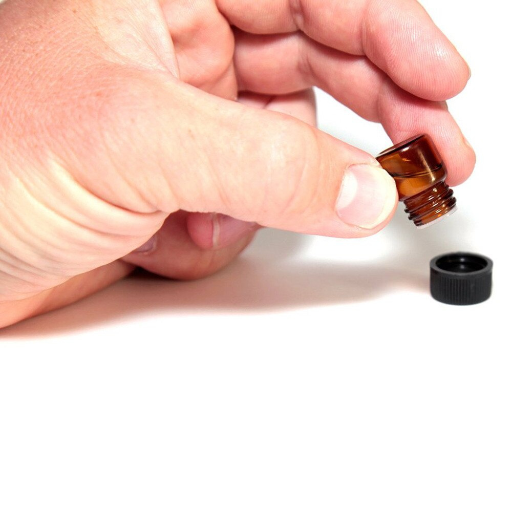 [Hàng mới về] Chai thủy tinh mini 1ml màu hổ phách có nắp màu đen dùng lưu trữ mỹ phẩm