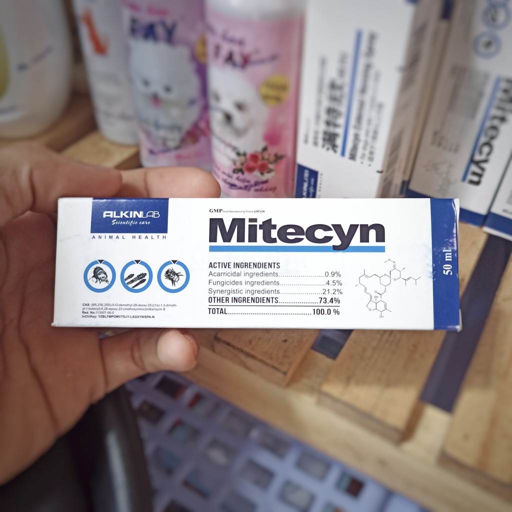 Mitecyn và Fungikur - chai xịt trị viêm da tổng hợp và các bệnh về da cho thú cưng, trị nấm, trị ve