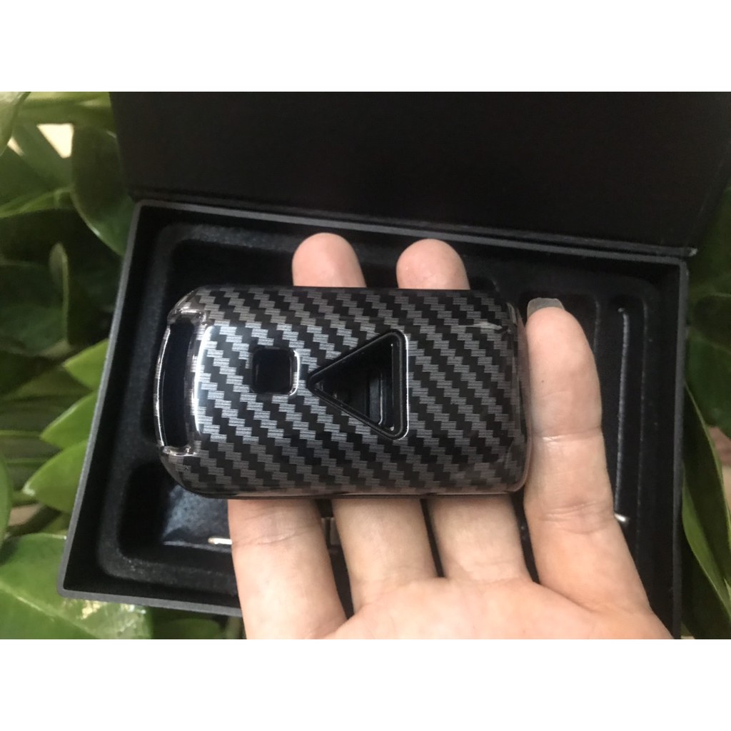 Ốp chìa khóa Carbon Mitsubishi Attrage, Outlander, Xpander, Mirage, Pajero Sport chìa thông minh 3 nút
