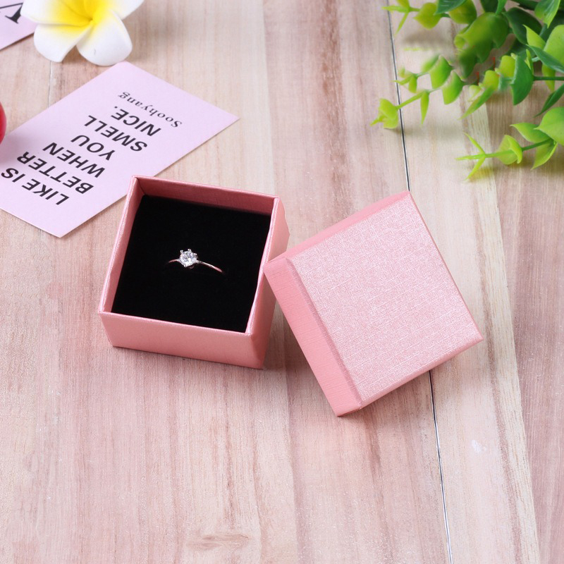 Hộp Đựng Trang Sức Vỏ Giấy Kraft Sang Trọng