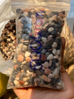 SỎI MÀU TRANG TRÍ (500G)