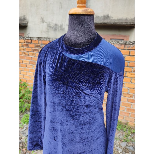 Đầm nhung dài size L