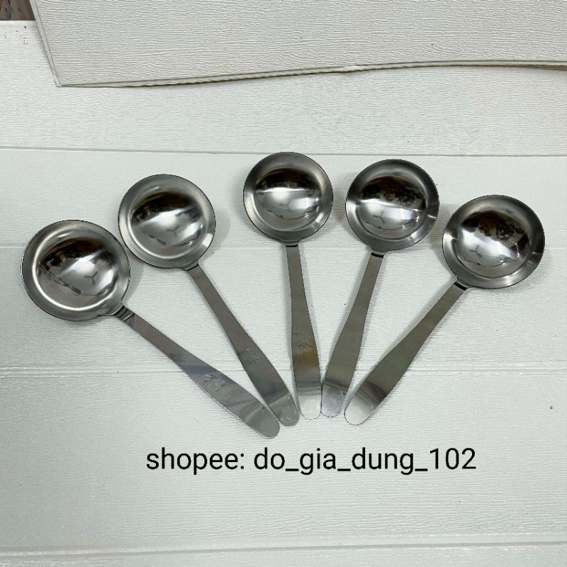 Muôi múc canh inox nhỏ dày dặn