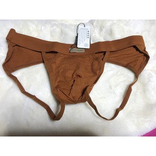 Quần sịp lọt khe