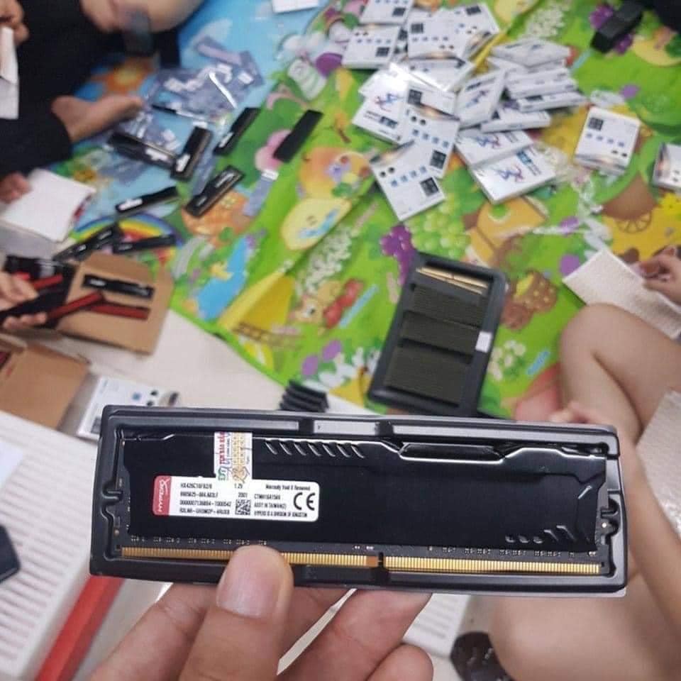 Ram PC Kingston DDR4  8GB Bus 2666Mhz tản nhiệt ,4g buz 2666 - DDR3 8g buz 1600 tản nhiệt , 4g buz 1600