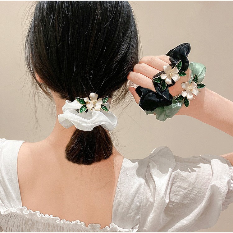 Scrunchies hoa chuông lá xanh vải phi bóng phong cách nàng thơ ngọt ngào S03