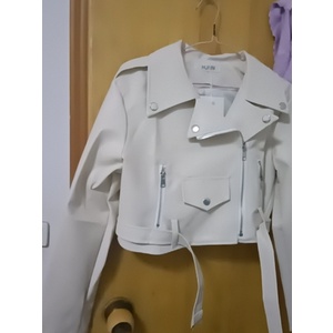 Ảnh thật 5 hình cuối-2W260.Áo croptop da Pu thời trang phong cách sang chảnh