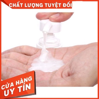Siêu sale sữa tắm dưỡng ẩm mịn da bioré 200ml