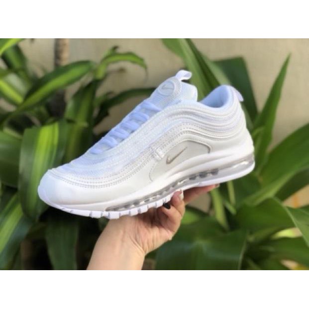 ! Sales 11-11 ": ‣