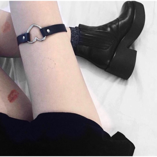 Vòng chocker đeo cổ