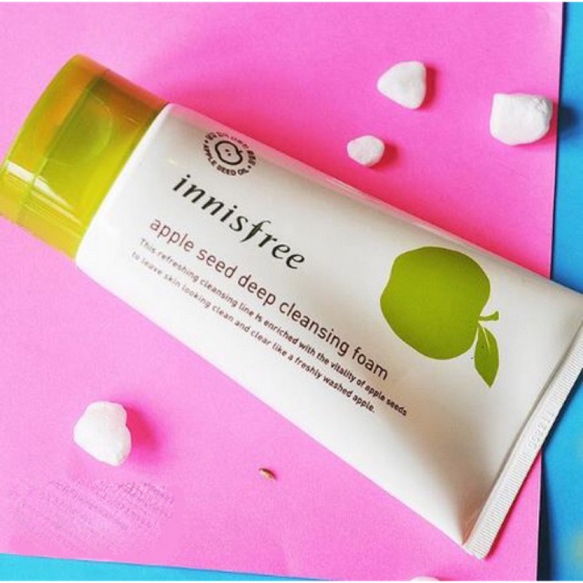 Sữa rửa mặt Táo innisfree