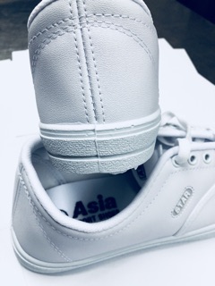 GIÀY BATA TRẮNG ASIA HÀNG CHÍNH HÃNG ÊM BỀN ĐẸP KHÔNG THẤM NƯỚC KHI MẮC MƯA CHỈ CẦN DÙNG GIẤY MỀM LAU LÀ SẠCH