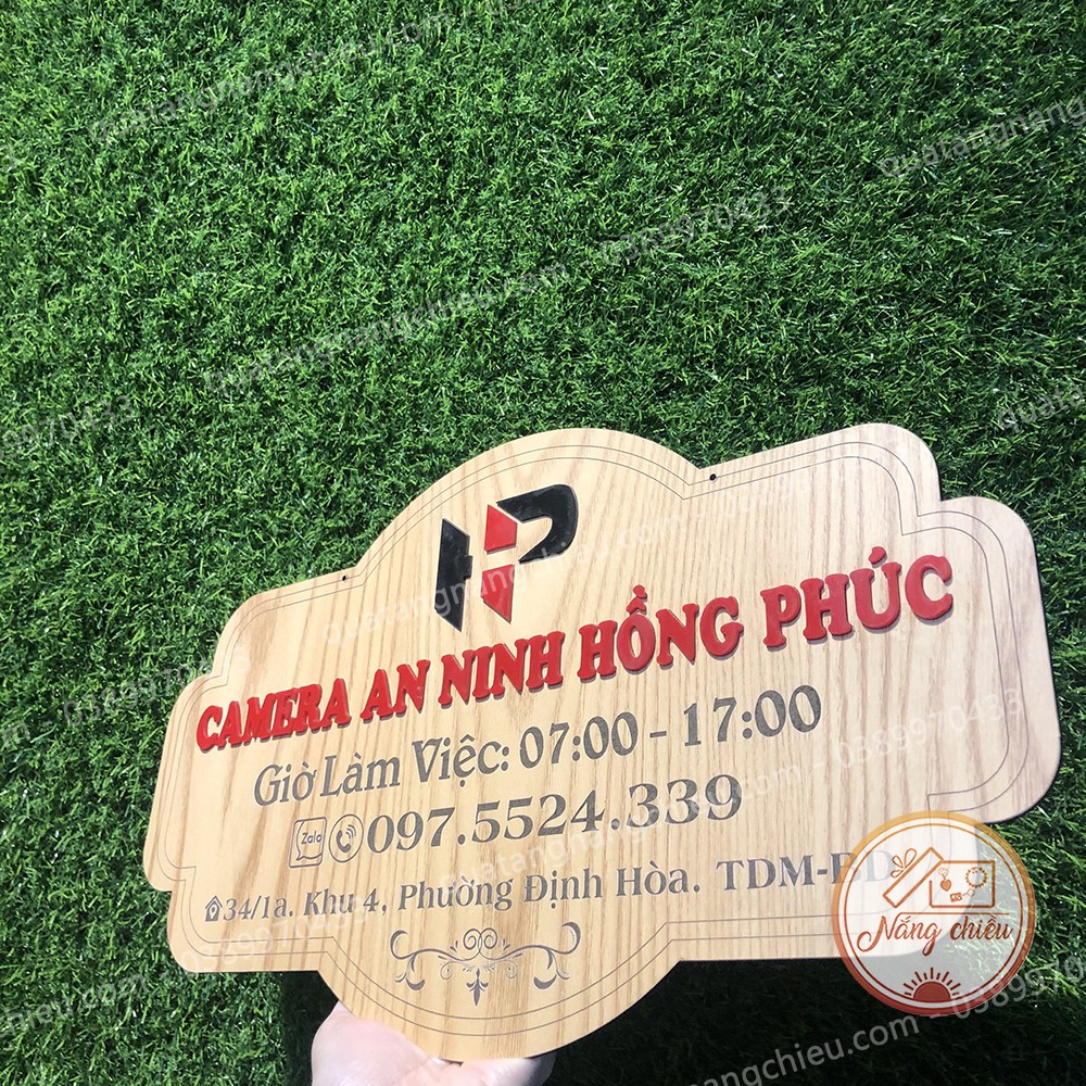 Decor cửa hàng camera, quán nét, quán cà phê, chất liệu gỗ tự nhiên, khắc laze hiện đại, free thiết kế theo mẫu