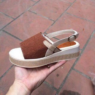 Sandal đế bánh mì thời trang