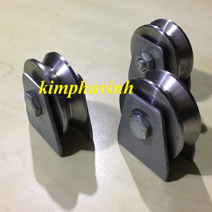 01 CÁI - 60mm BÁNH XE SẮT - BÁNH XE CỬA TRƯỢT - BÁNH XE RÃNH V 6P