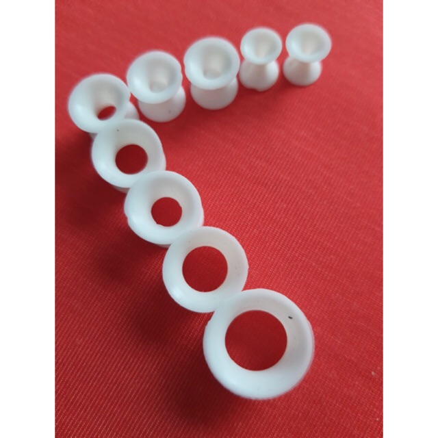BỘ 9 chiếc nông tai