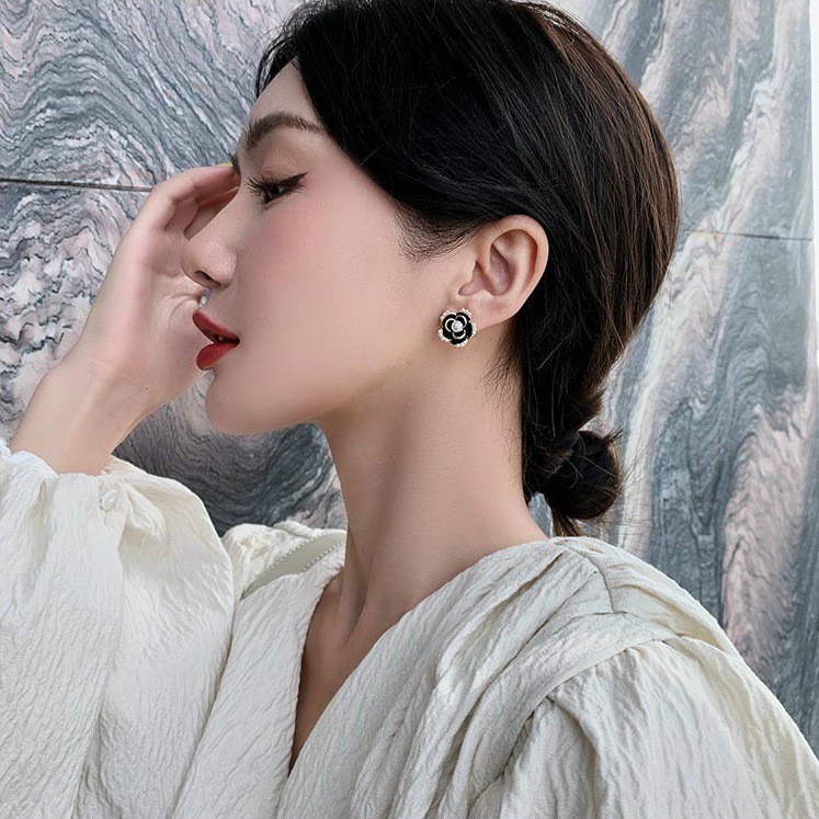 Bông tai nữ Hàn Quốc, bông tai nữ ngọc trai tai thỏ xinh xắn cá tính sang trọng - Happy Life 4U
