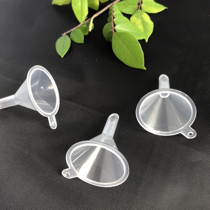 Phễu chiết Mỹ phẩm trong suốt - phểu nhựa mini