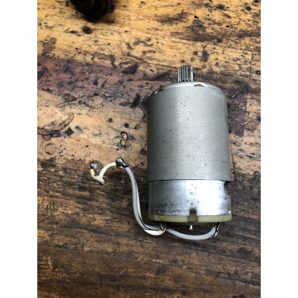 Moto máy mài Makita 7.2V