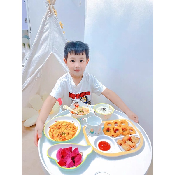 Bộ bát đĩa hình Shin cậu bé bút chì dành trẻ em